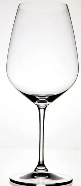 A glass of White Sermen